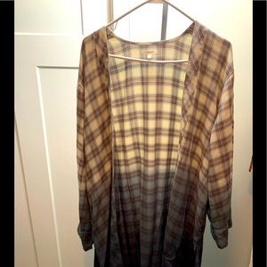 Maurices Plaid Kimono NWOT